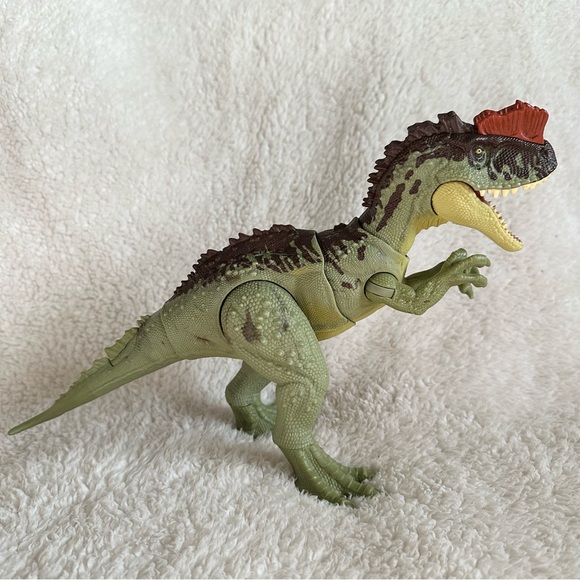 Jurassic World: Dominion Massive Action Yangchuanosaurus Figure Dinosaur Toy - Picture 5 of 7